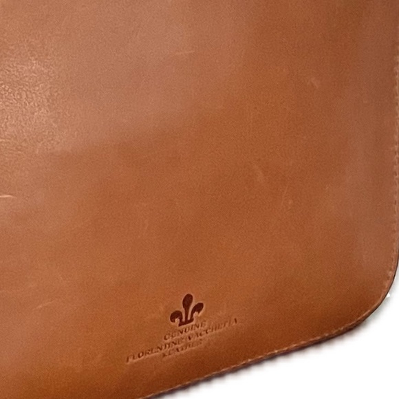 Dooney & Bourke Italian Florentine Leather Crossbody Bag - Picture 6 of 11